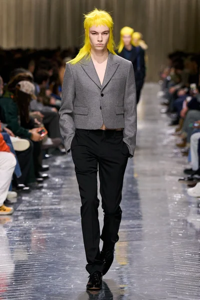Look 35